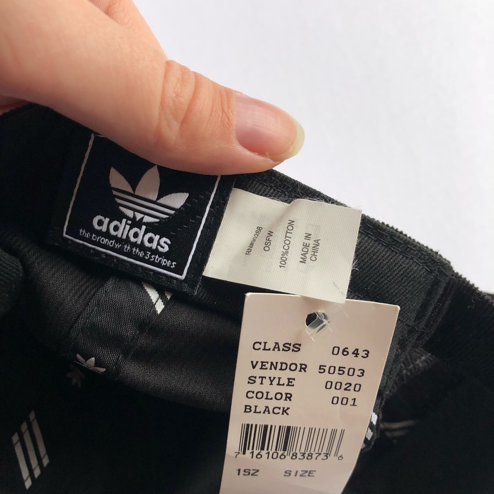 Adidas Originals black corduroy baseball cap NWT - Picture 8 of 8